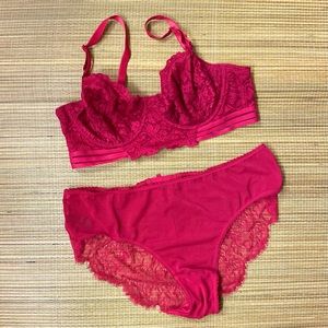 NWOT | SMART & SEXY Bra & Panty Set Size 38B/10